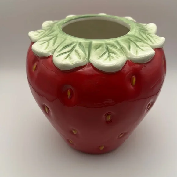 Strawberry Ceramic Planter - Red and Green - Picture 4 of 6